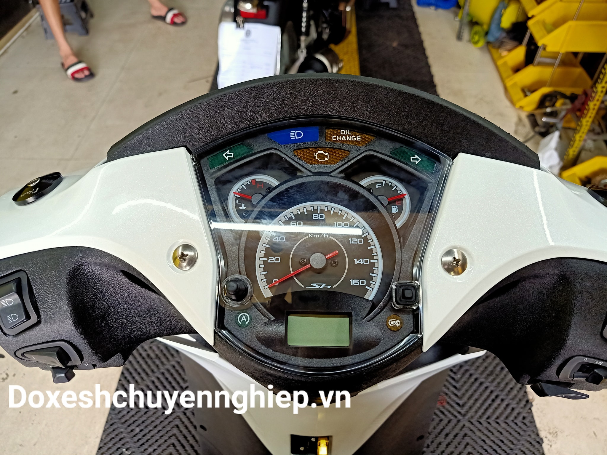 SH nhập 150cc đời 2k11 bản sport mặt đồng hồ Mickey biển gánh 29H 17117 Phạm Nhung MBN124568 0985009629 #37 SH nhập 150cc đời 2k11 bản sport mặt đồng hồ Mickey biển gánh 29H 17117 Phạm Nhung MBN124568 0985009629