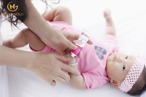 Con bị hăm tã có sao không? Chữa thế nào mới đúng? Con bị hăm tã có sao không? Chữa thế nào mới đúng?