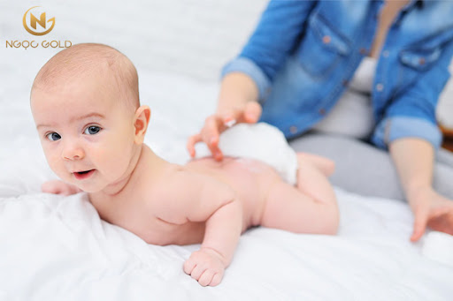 Hướng dẫn cách dùng, tìm hiểu thành phần của kem trị hăm tã Penaten Hướng dẫn cách dùng, tìm hiểu thành phần của kem trị hăm tã Penaten