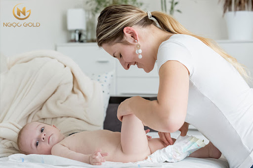 Trẻ bị hăm tã và cách điều trị đơn giản tại nhà Trẻ bị hăm tã và cách điều trị đơn giản tại nhà