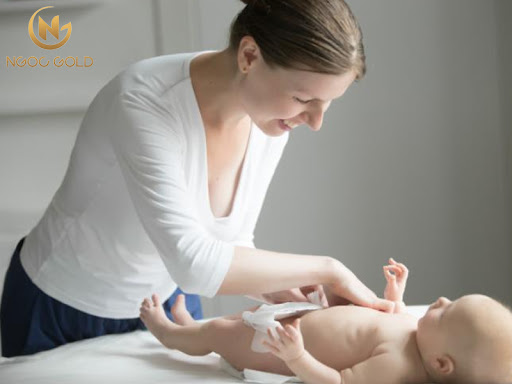Mách mẹ kinh nghiệm chọn bỉm cho bé không bị hăm, bỉm POPOLINI sơ sinh giảm hăm hiệu quả Mách mẹ kinh nghiệm chọn bỉm cho bé không bị hăm, bỉm POPOLINI sơ sinh giảm hăm hiệu quả