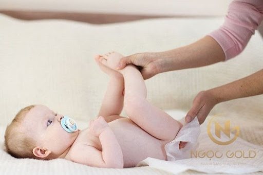Đóng bỉm cho bé mấy tiếng thay 1 lần? Đóng bỉm cho bé mấy tiếng thay 1 lần?
