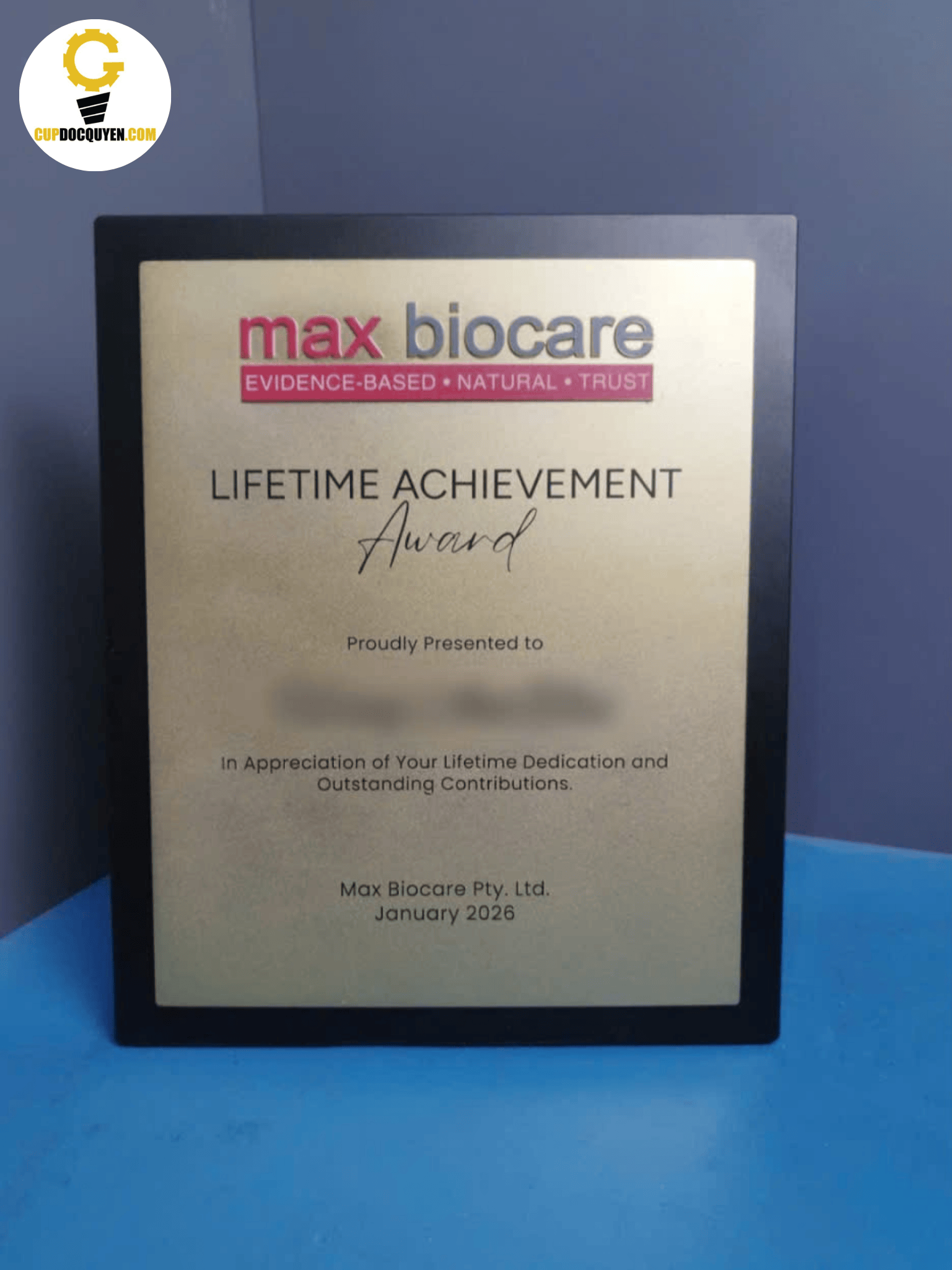 bang-vinh-danh-kim-loai-nganh-duoc