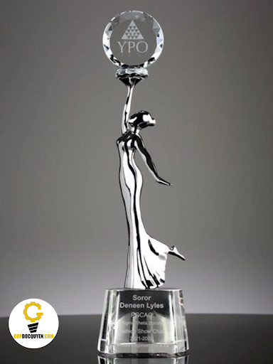 cup-hoa-hau-sang-trong