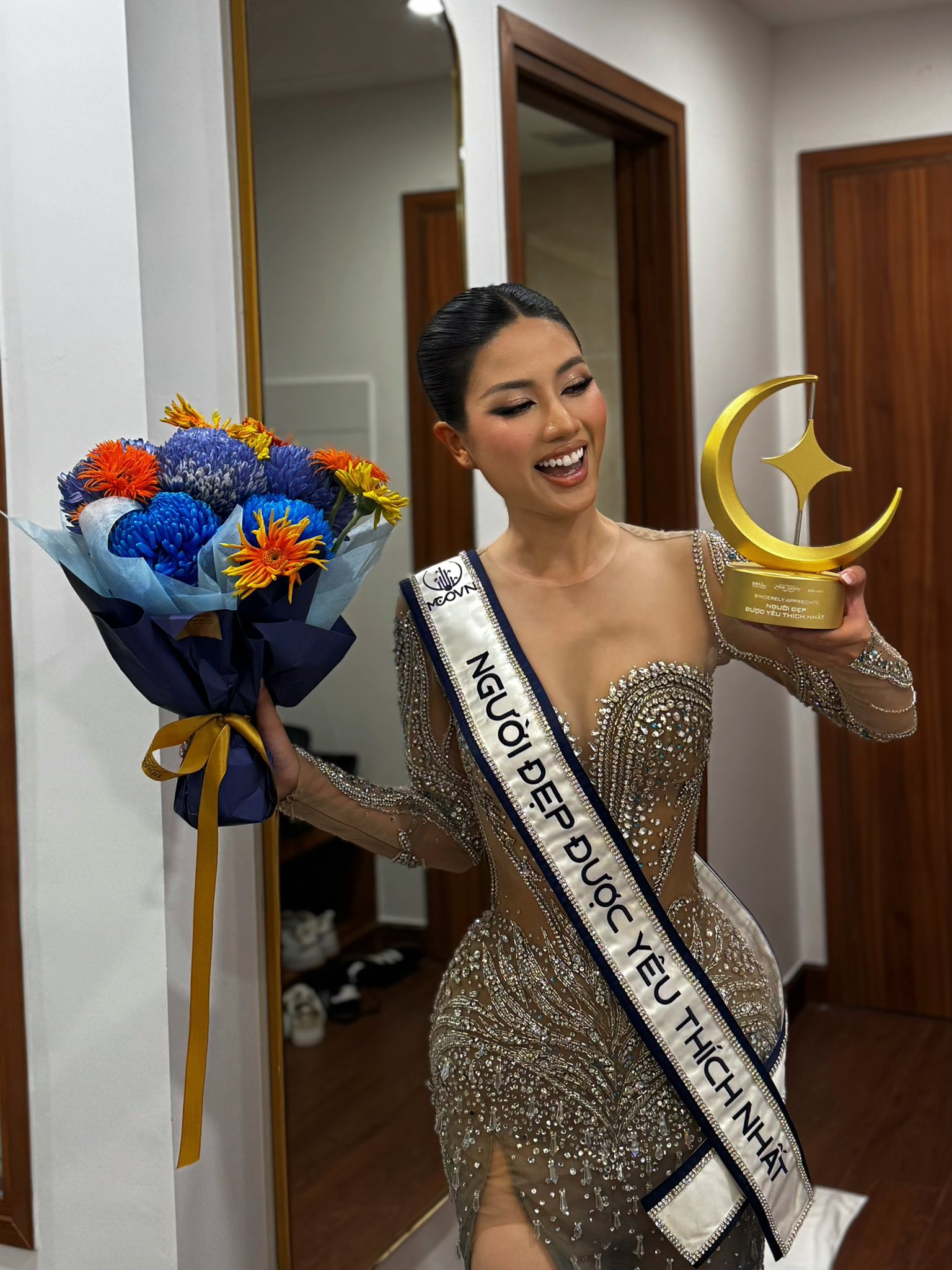 Cup-Miss-Cosmo-Vietnam-2025