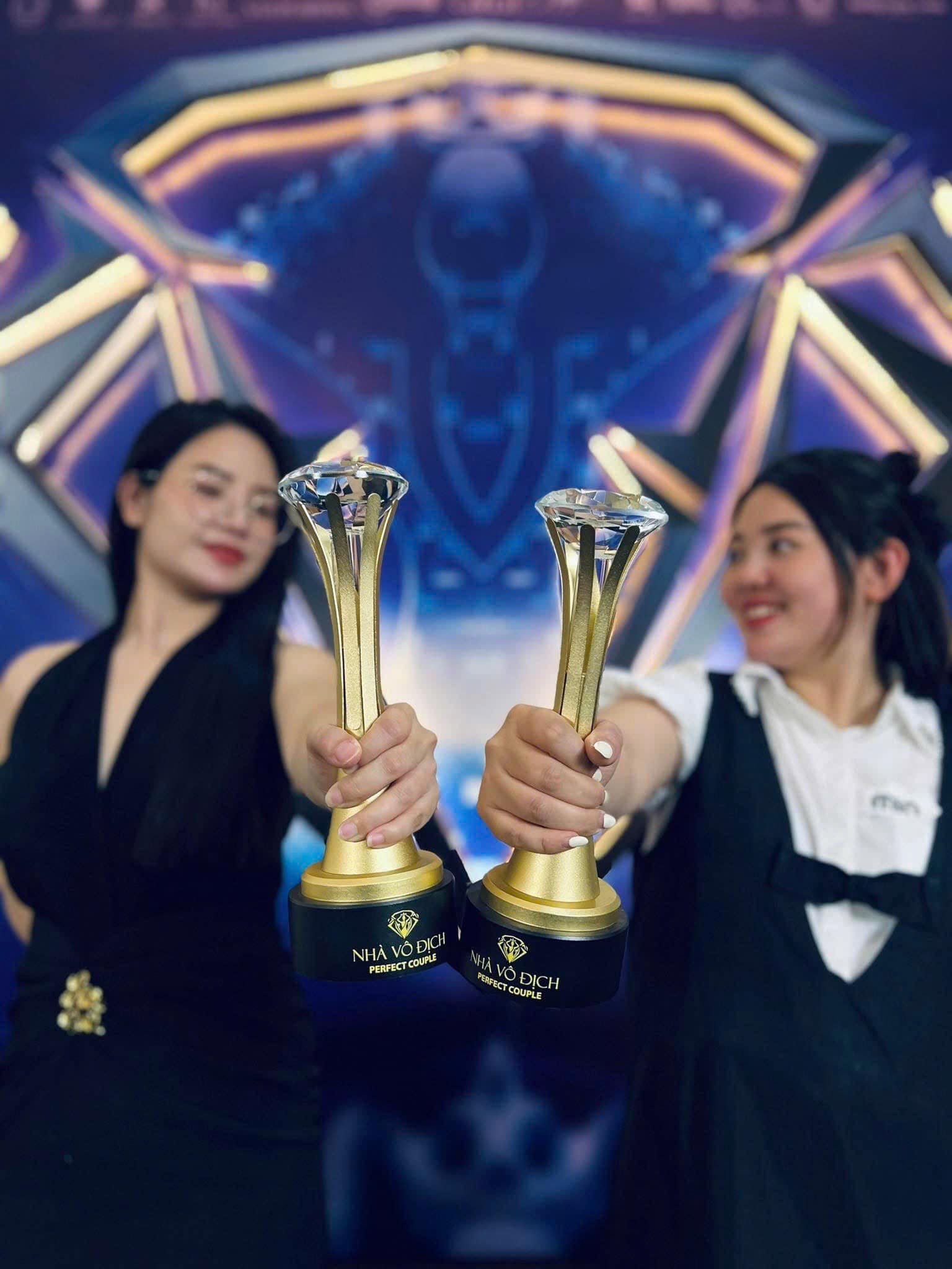 cup-su-kien-phun-xam-tham-my