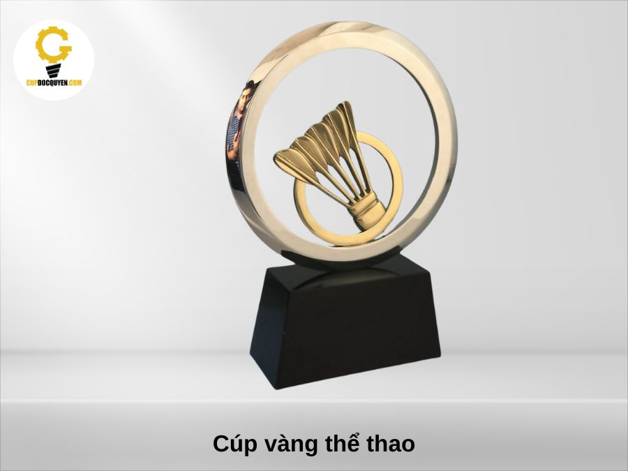 Cup-vang-the-thao