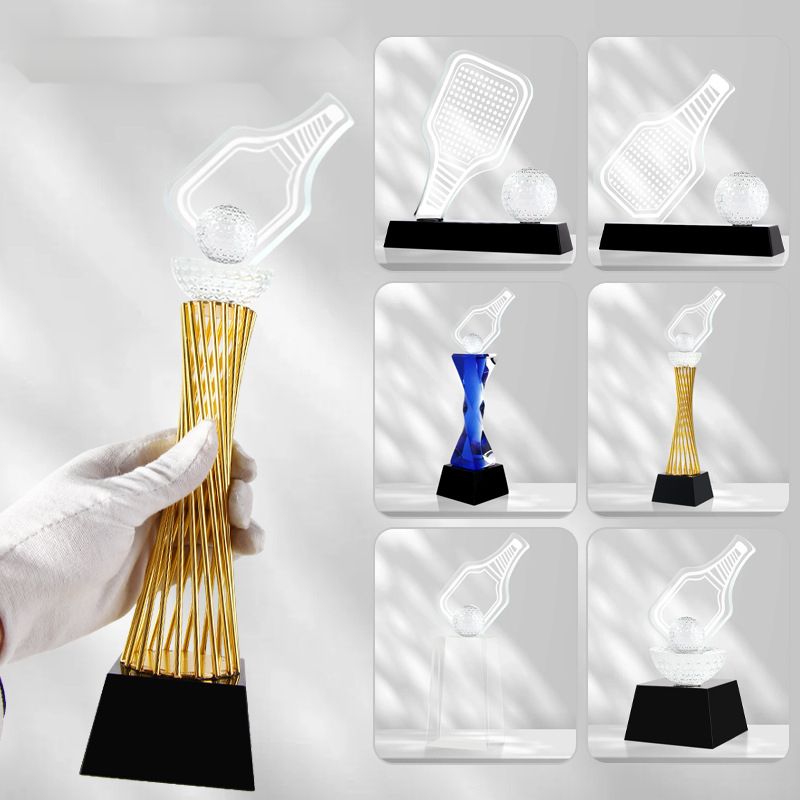 dat-lam-cup-pickleball