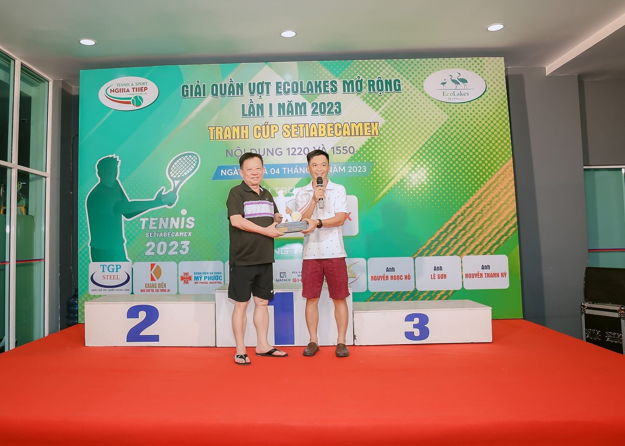 giai-tennis-noi-bo-cong-ty