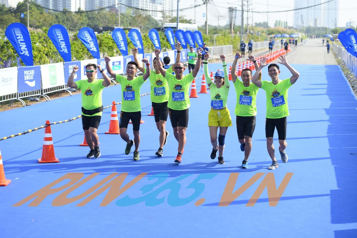 huy-chuong-giai-chay-doanh-nghiep