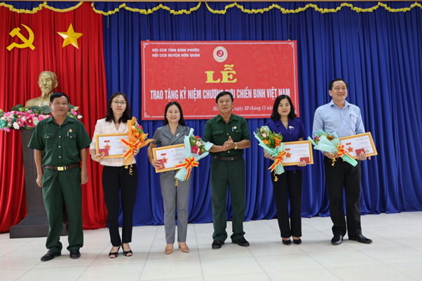  kỷ niệm chương cựu chiến binh Việt Nam 2