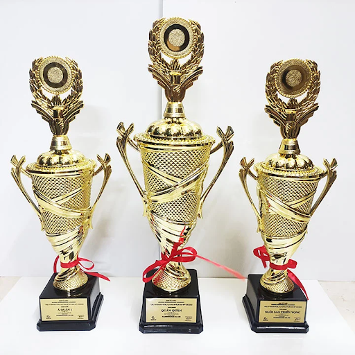 Mua-cup-giai-chay