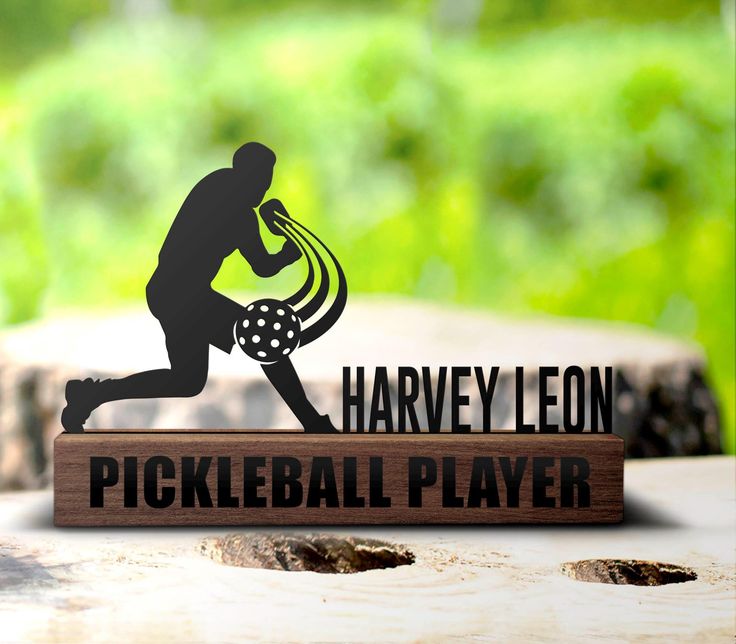 mua-cup-pickleball
