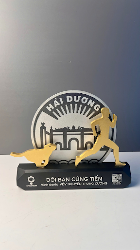 san-xuat-cup-the-thao-theo-yeu-cau