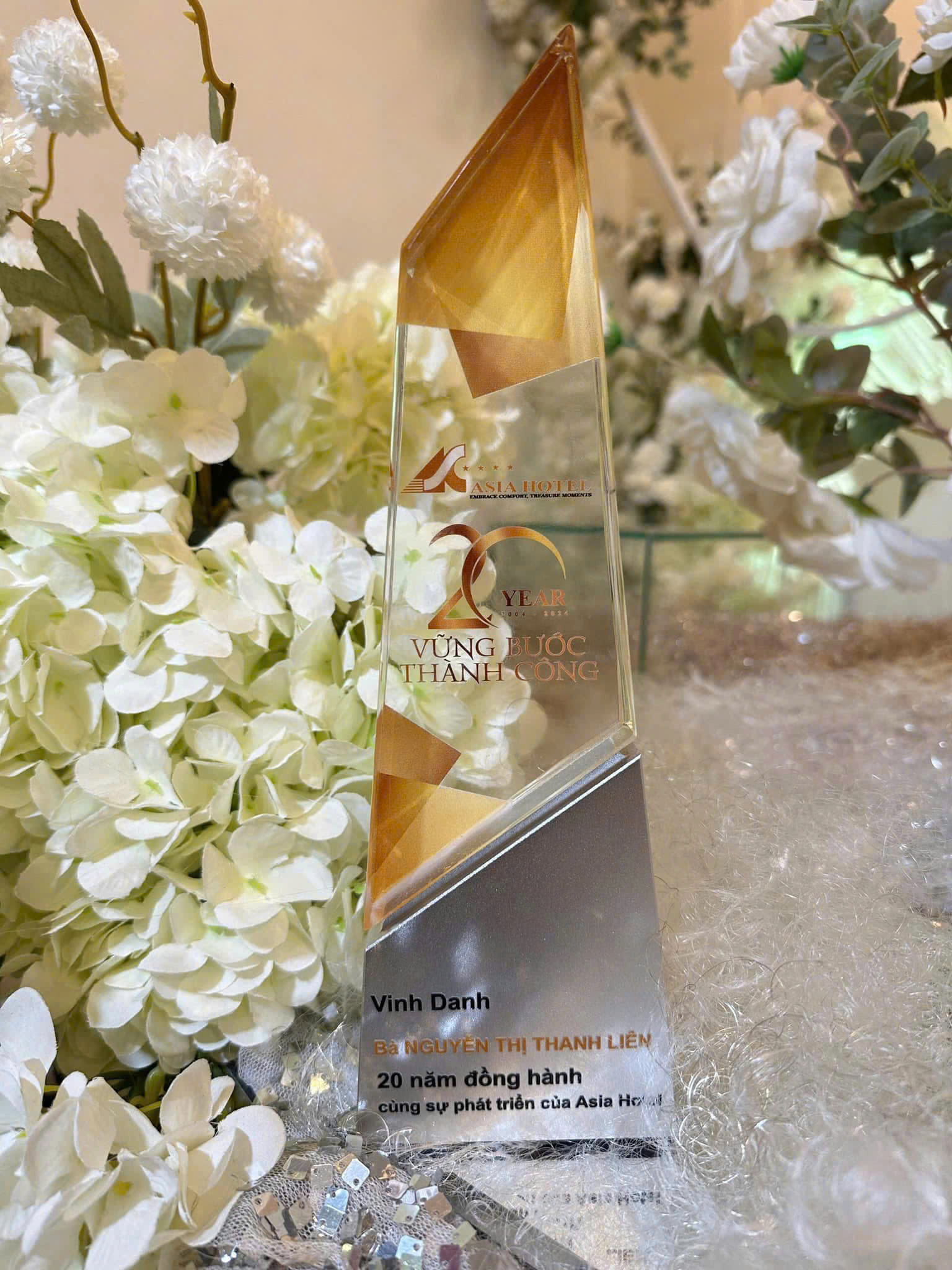 trophy-su-kien-doanh-nghiep-cuoi-nam