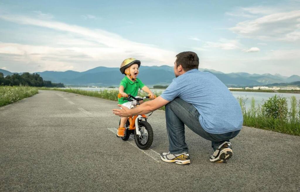 Tại sao cần đội mũ bảo hiểm cho trẻ khi tham gia giao thông?