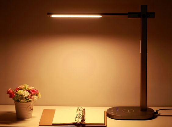Đèn bàn học chống cận cho bé -kidsuni