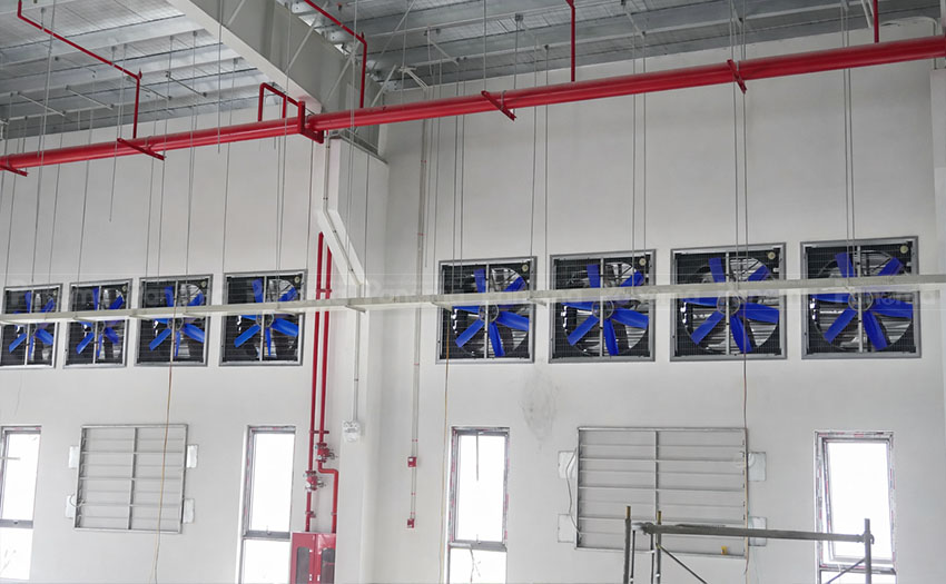 Lắp đặt quạt công nghiệp xanh siêu bền TTC cho xưởng da giày