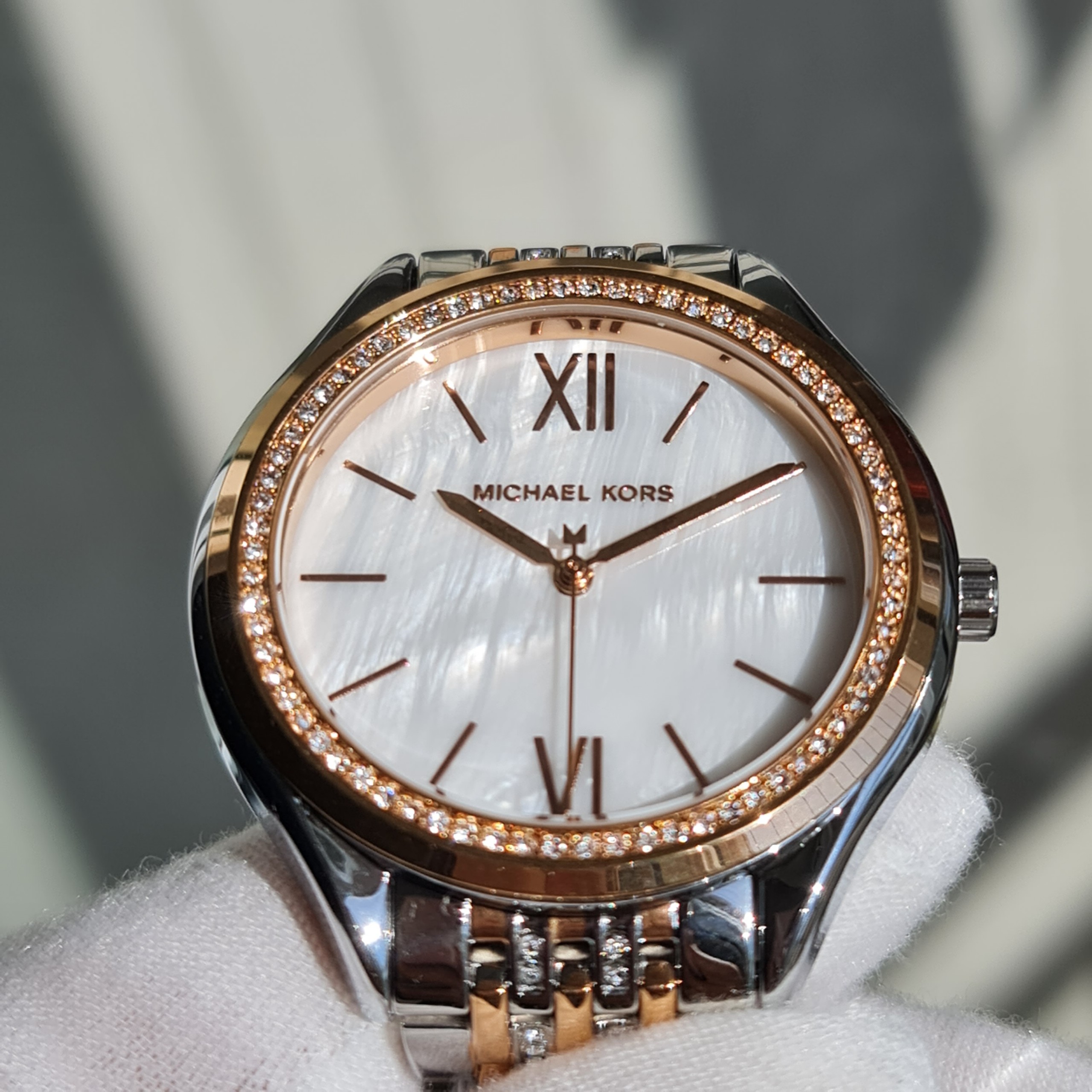 Đồng Hồ Michael Kors Nữ MK6077 Tone Vàng Hồng Size 36mm Chính Hãng