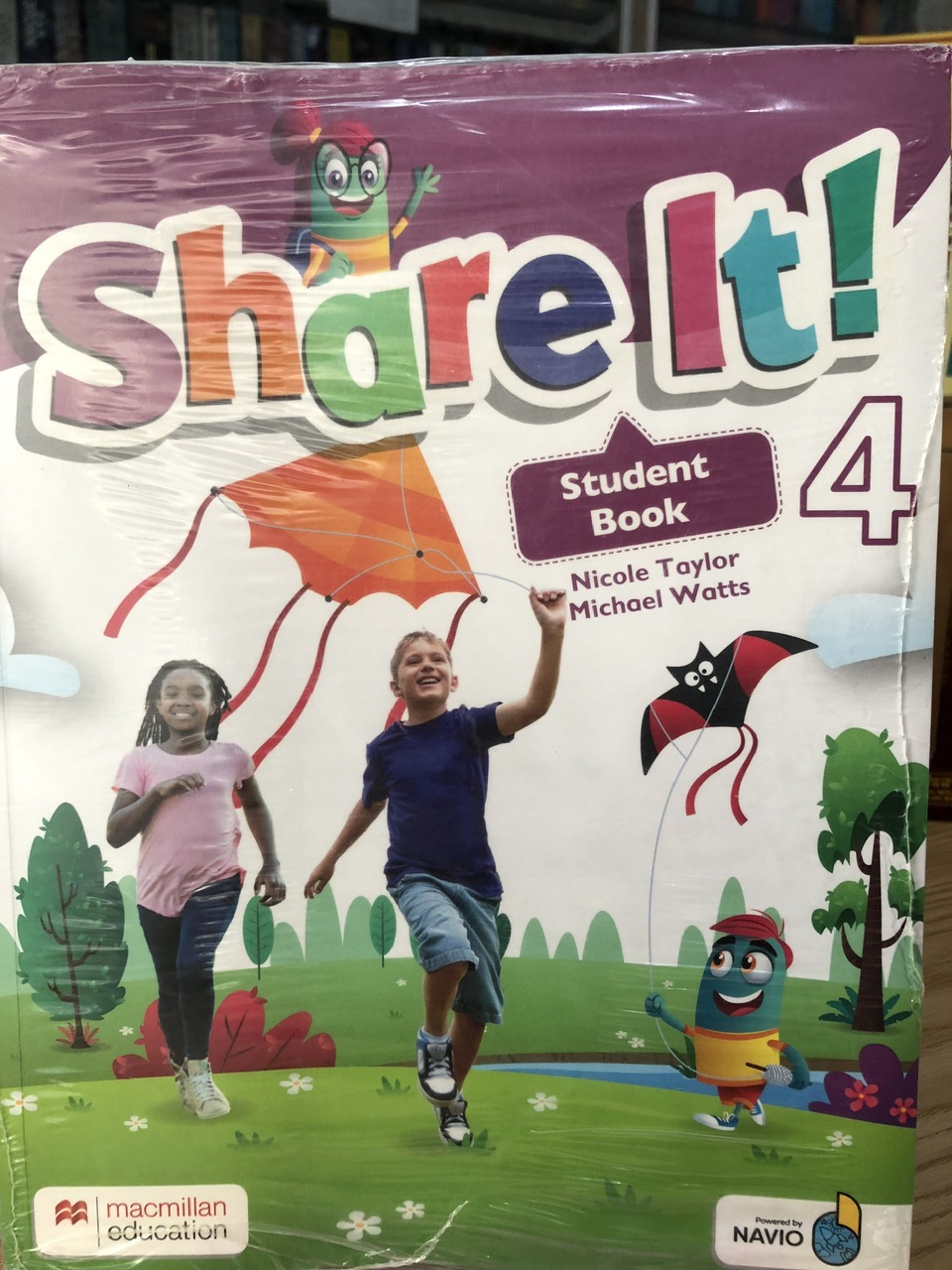 Level 4 Share it Student book with sharebook and Navio App