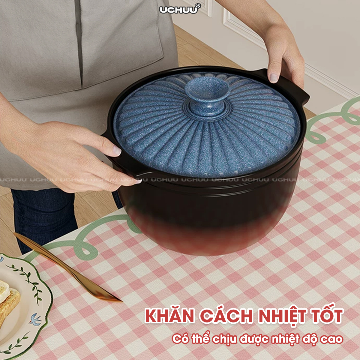 Khăn Bàn Chống Thấm