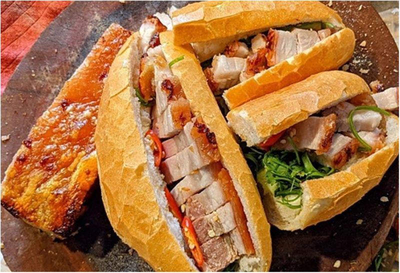 Cách Làm Bánh Mì Heo Quay Giòn Rụm Tại Nhà