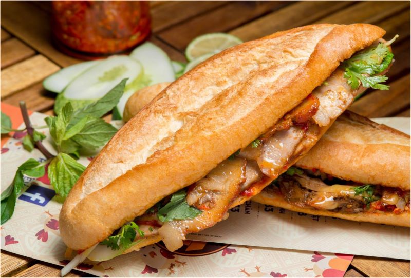Cách Làm Bánh Mì Xá Xíu Đậm Đà Ngon Miệng