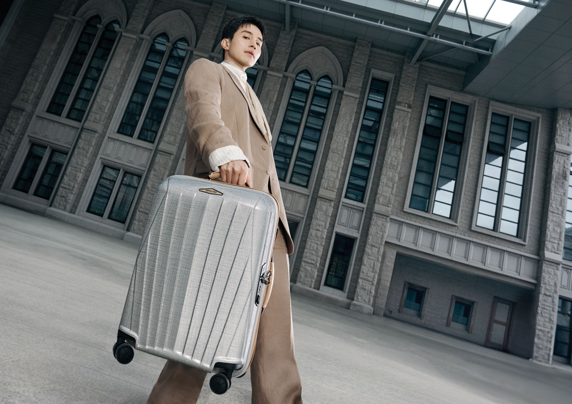 Những thước phim quảng cáo đã trở thành huyền thoại trong lịch sử 115 năm của thương hiệu SAMSONITE