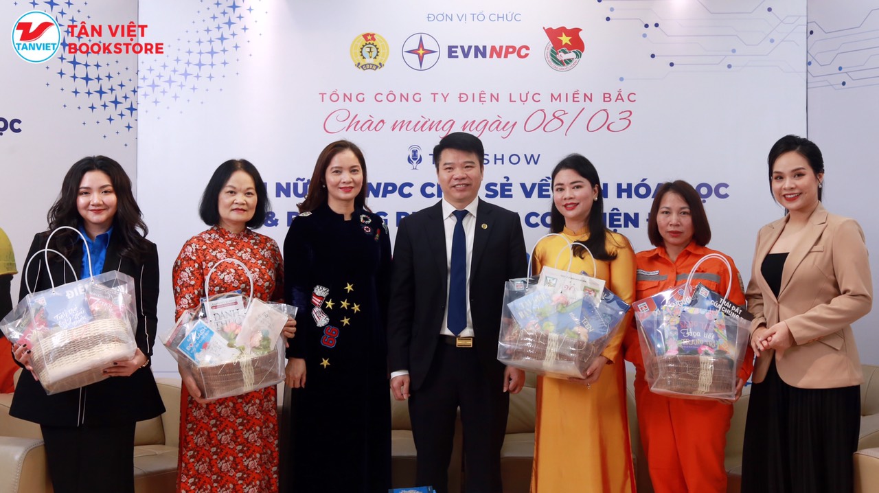 Talkshow chào mừng 8/3 - “Phụ nữ EVNNPC chia sẻ về văn hóa đọc và phương pháp dạy con hiện đại”