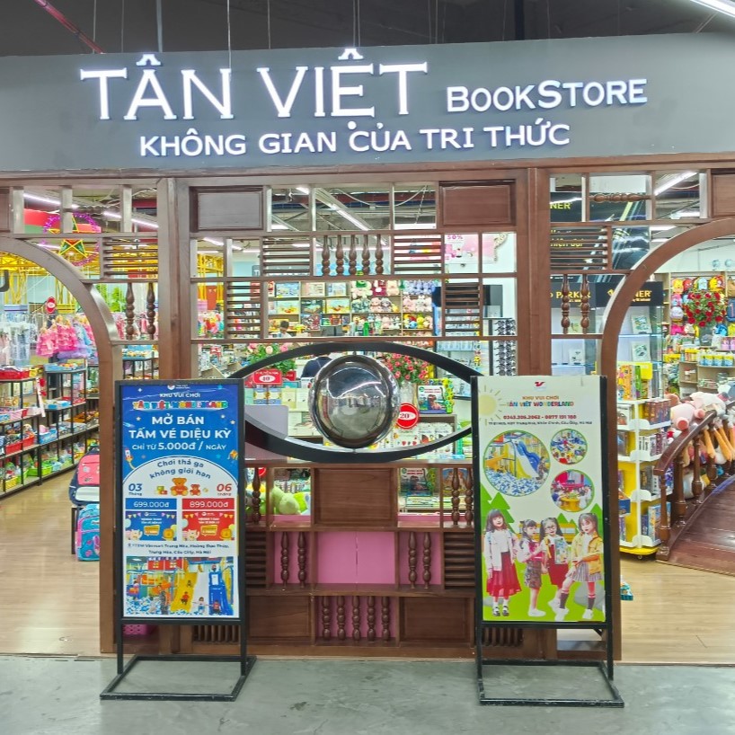 Tân Việt Books Winmart Trung Hòa