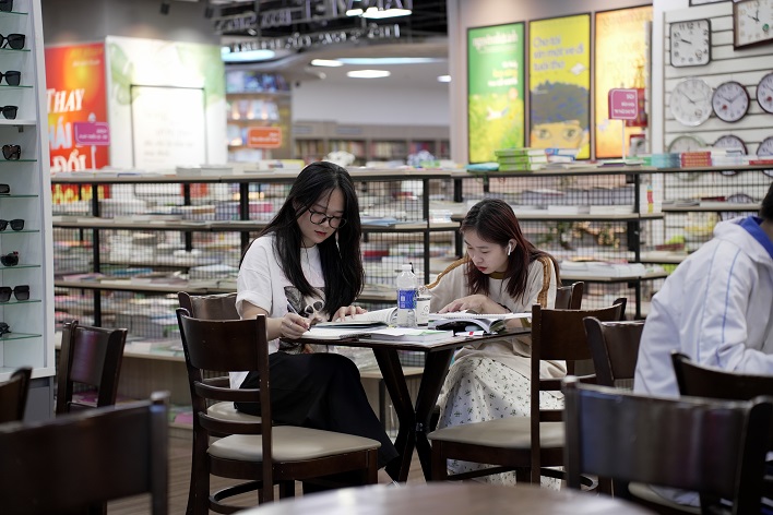 Giới thiệu về Tân Việt Books
