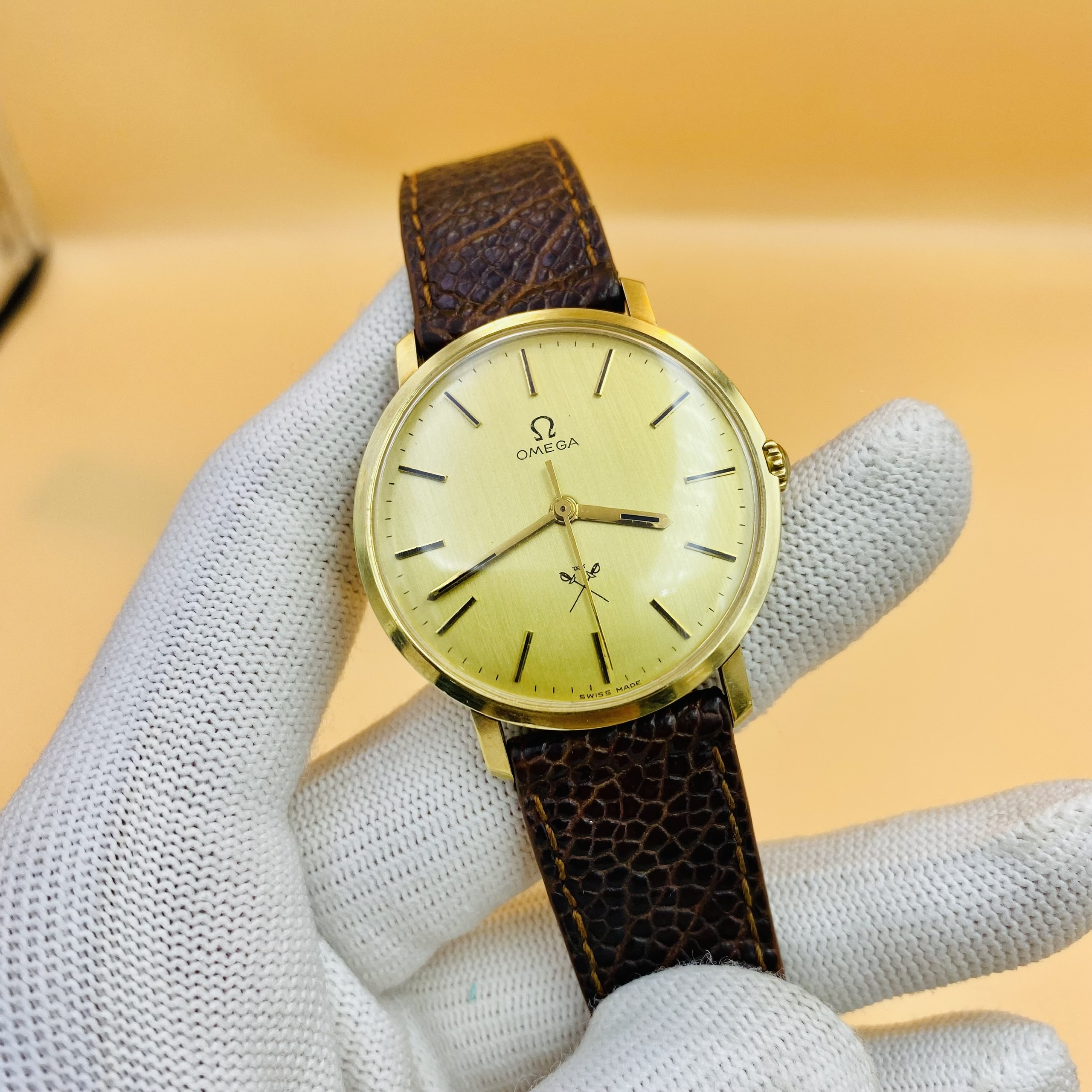 ĐỒNG HỒ VINTAGE OMEGA - LÊN DÂY (CÓT TAY) - VÀNG ĐÚC 14K - NGUYÊN ZIN THỤY SĨ