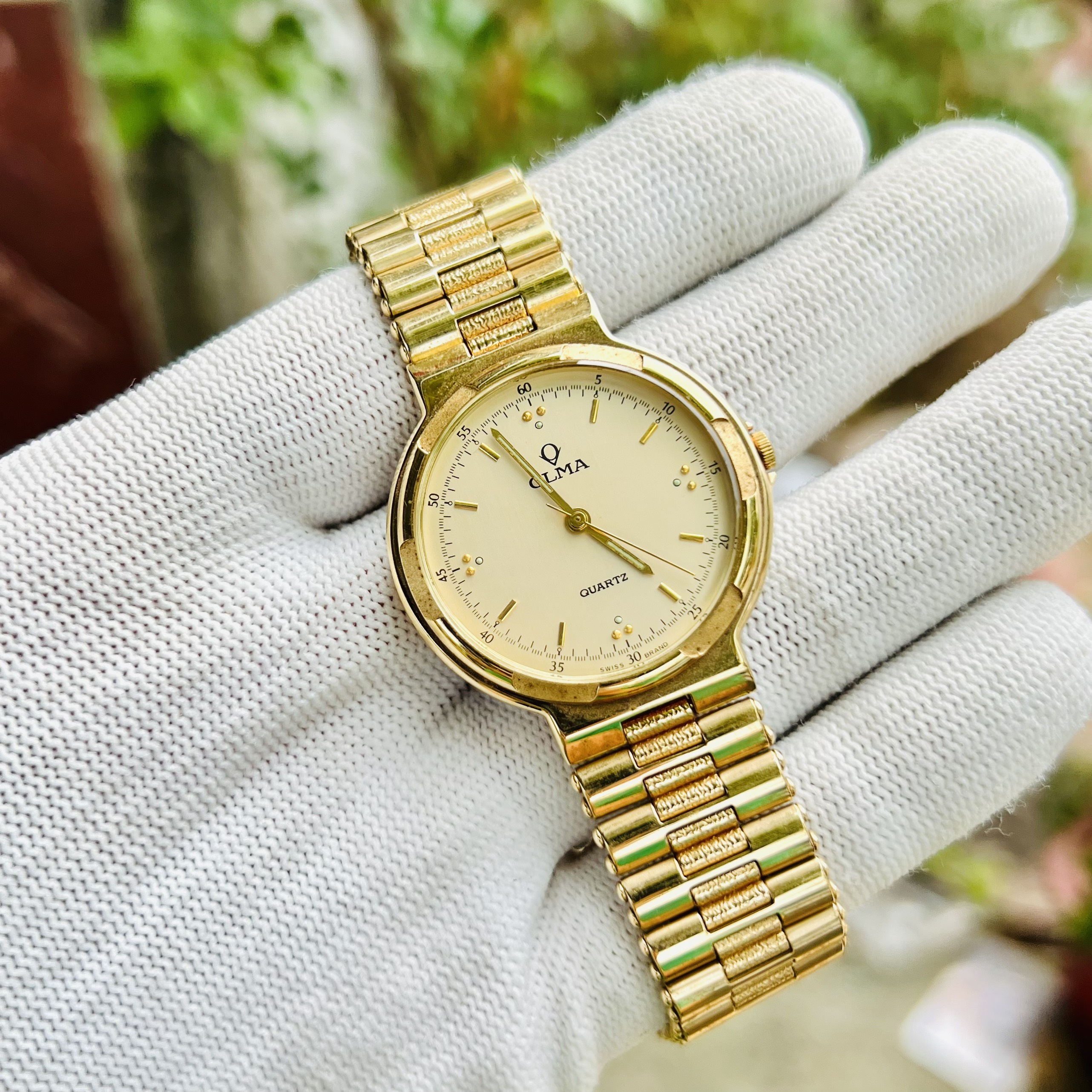 OLMA MẠ VÀNG PVD - NỮ - QUARTZ (PIN) - MẶT SỐ 33MM - KÍNH KHOÁNG | QSD