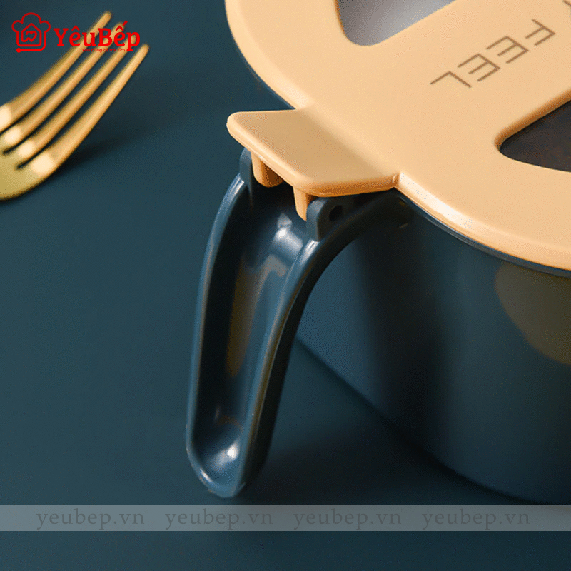 Hộp Đựng Gia Vị 4 Ngăn Bằng Nhựa Có Nắp Đậy, Tiện Lợi