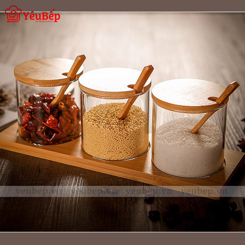Bộ Hũ Đựng Gia Vị Thuỷ Tinh, Có Nắp Đậy Kèm Muỗng Bằng Gỗ, Cao Cấp