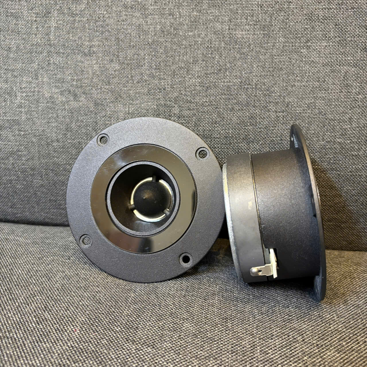 Củ Loa Treble Coil Titan Đen - Âm thanh sáng, không chói gắt