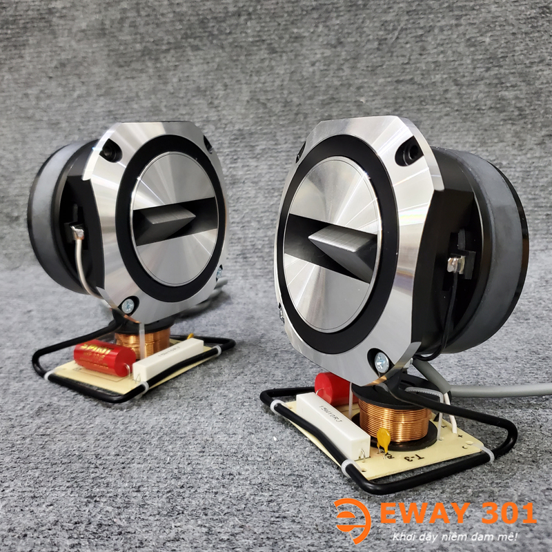 Cặp Loa Super Treble ST-9620 Tích Hợp Phân Tần