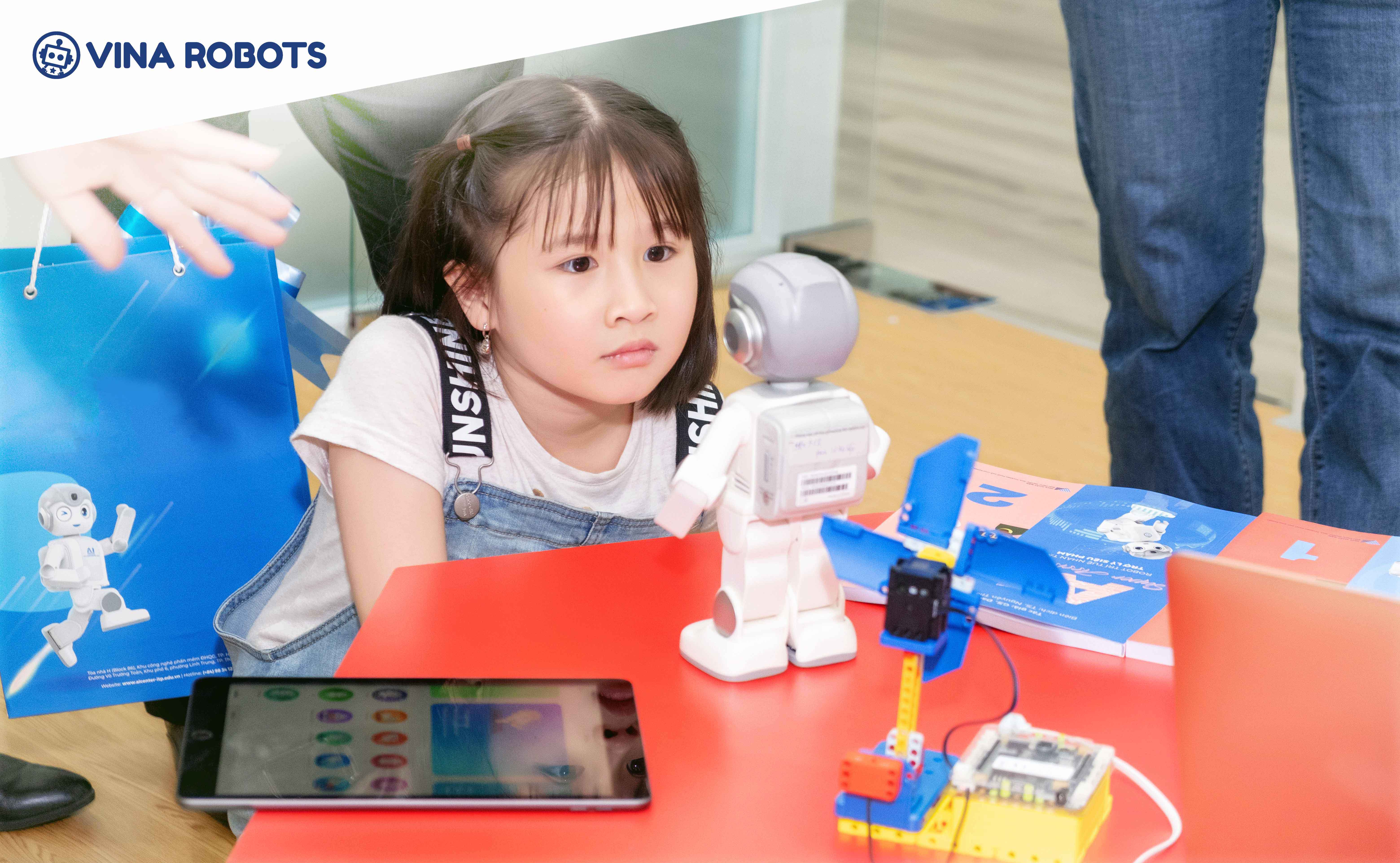 Robotics là gì? 5 lý do trẻ em nên học Robotics
