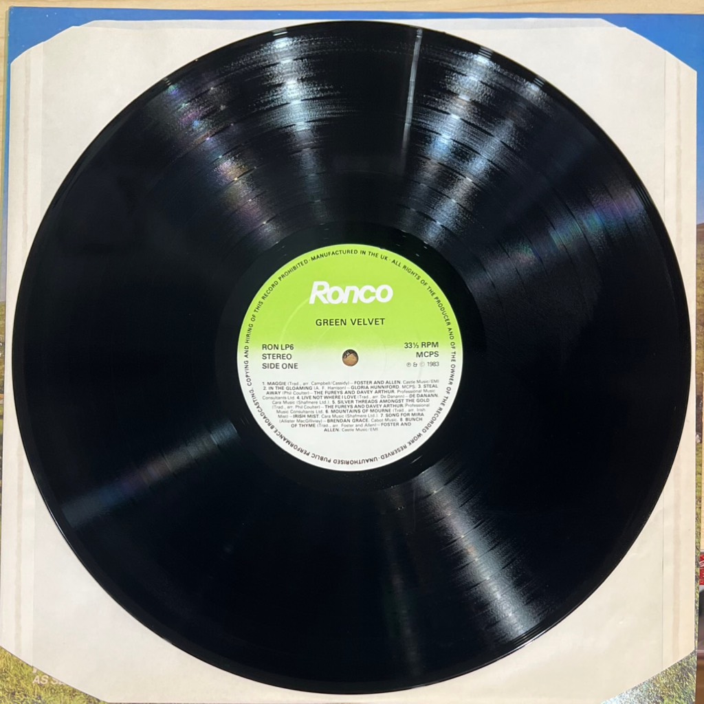 thuê vinyl Various – Green Velvet