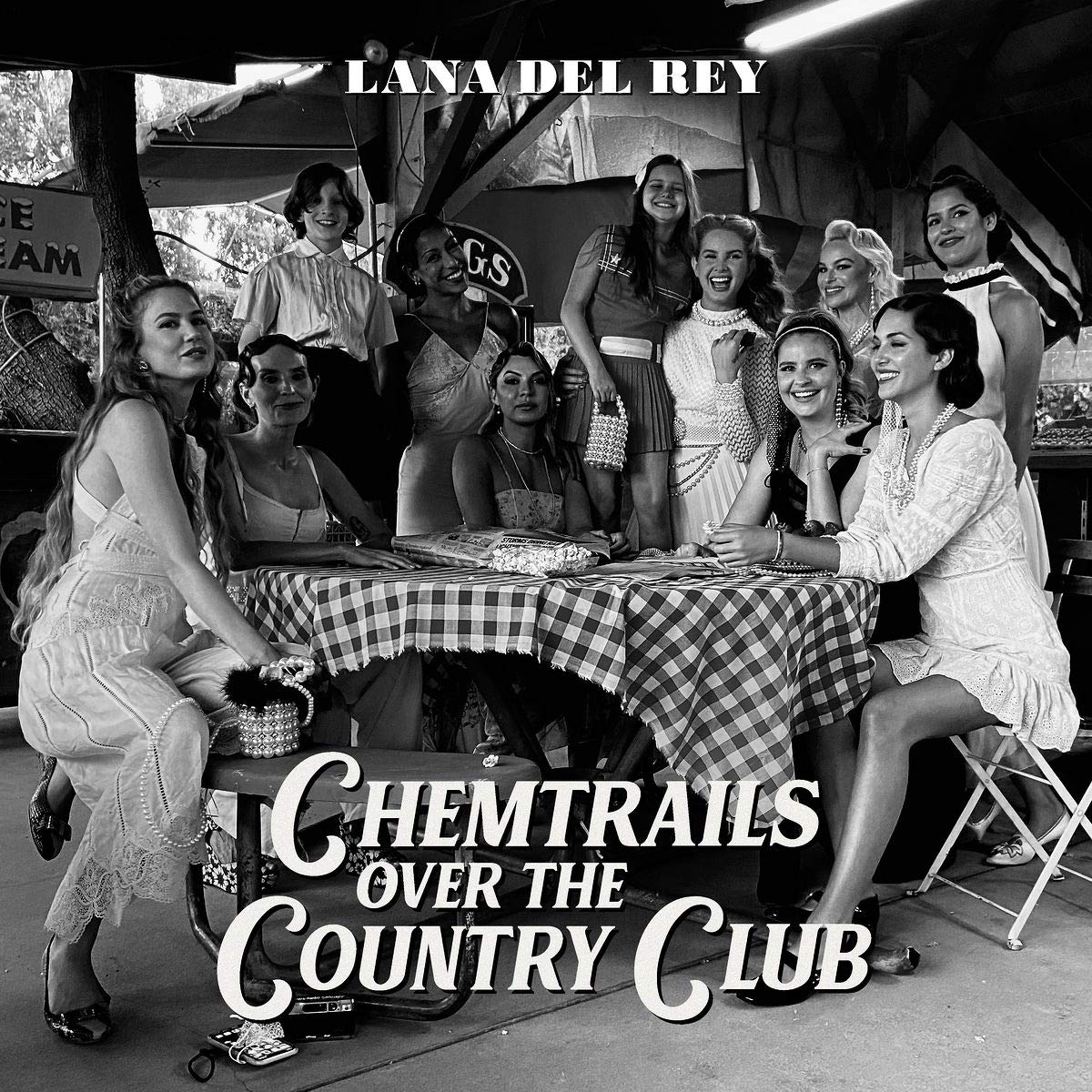 vinyl LANA DEL REY - CHEMTRAILS OVER THE COUNTRY CLUB