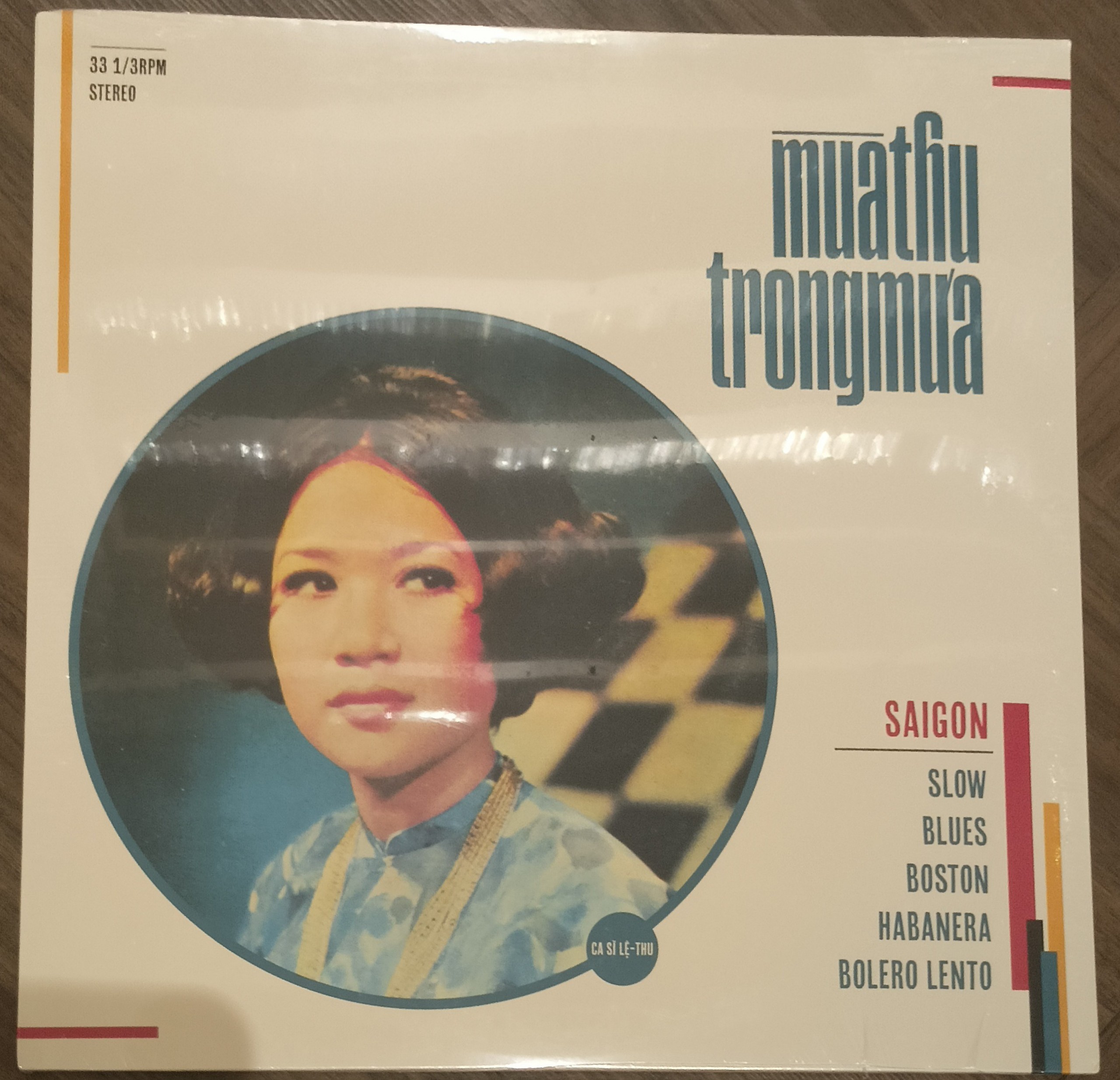 Vinyl Mùa Thu Trong Mưa