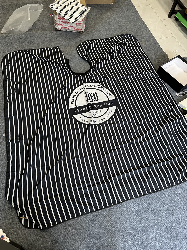 Khăn Choàng Cắt Tóc Wahl 100 Years of Tradition - Đen