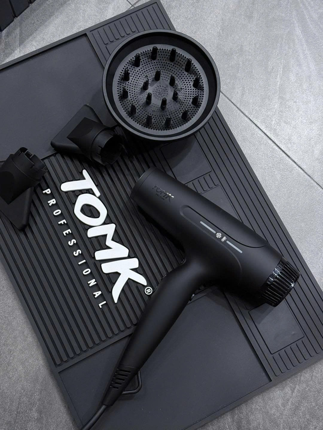 Máy Sấy Tóc Cao Cấp TOMK PRO FLOW - 2400W - BH 12 Tháng