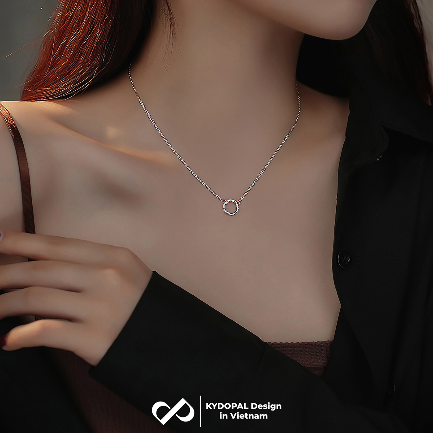 Dây chuyền bạc nữ KYDOPAL mặt tròn cá tính thân uốn đính đá trang sức bạc cao cấp - PAL9C8C1
