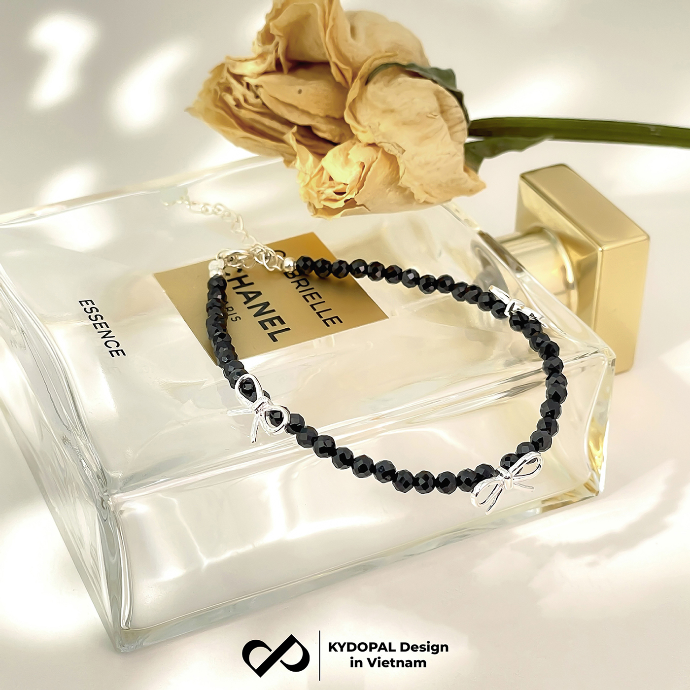 Lắc tay bạc nữ KYDOPAL s925 vòng tay hạt đá đen mix charm nơ trơn xinh xắn, cá tính - PAL9C12L26