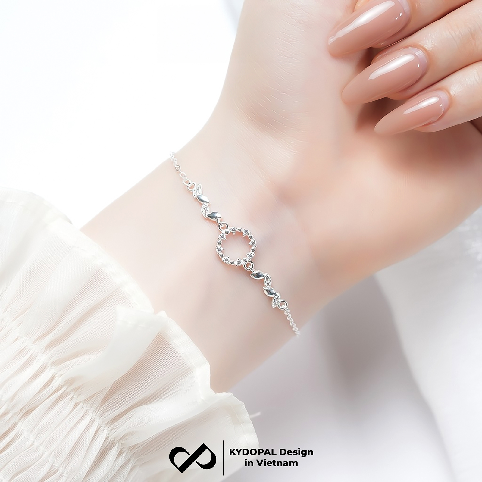 Lắc tay bạc nữ KYDOPAL mặt tròn nạm đá hình lá Circle Leaf huyền thoại biển xanh xinh xắn - PAL9C8L3