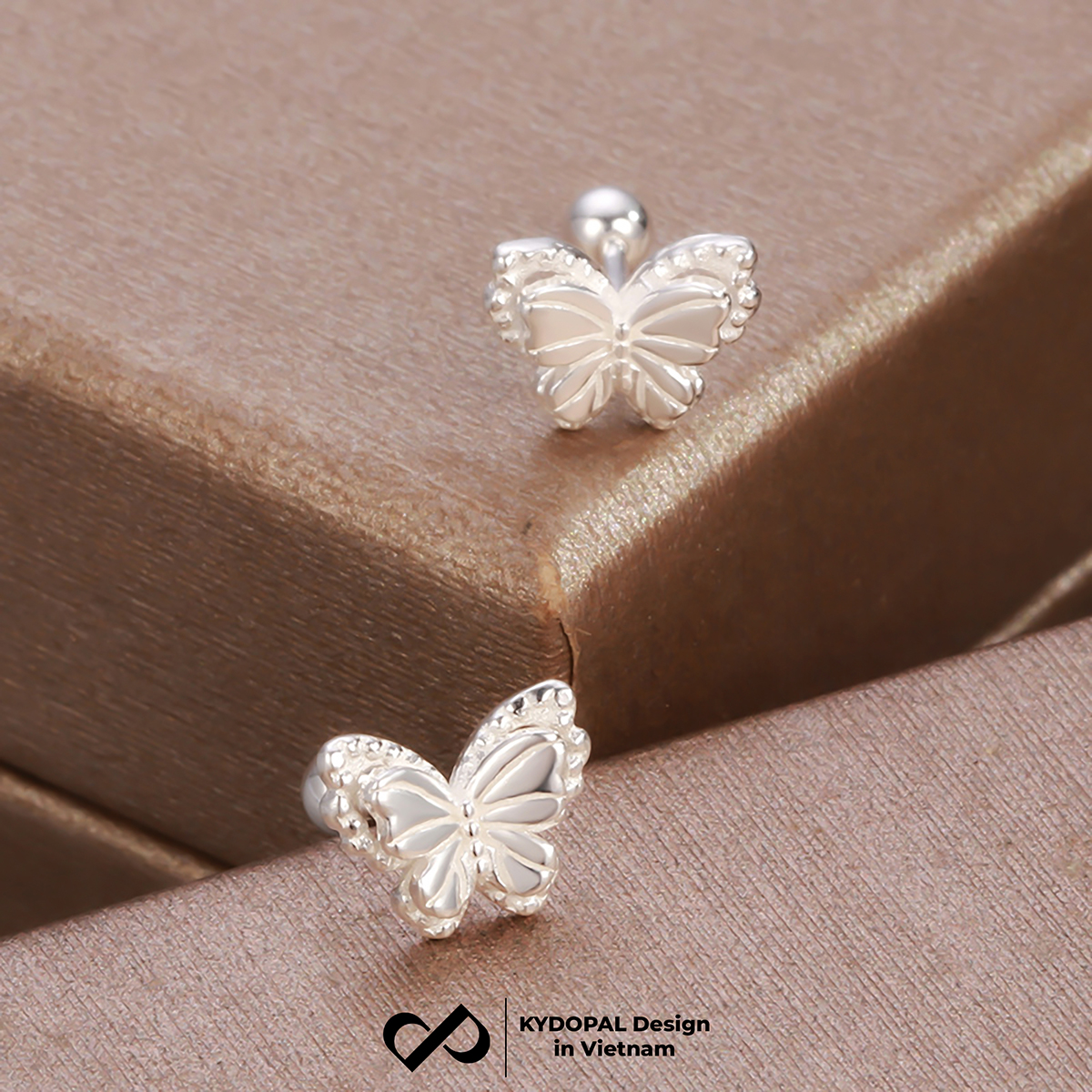 Khuyên tai bạc nữ KYDOPAL cánh hồ điệp đôi cách điệu viền hạt chốt ren bi xinh xắn - PAL9C11K2