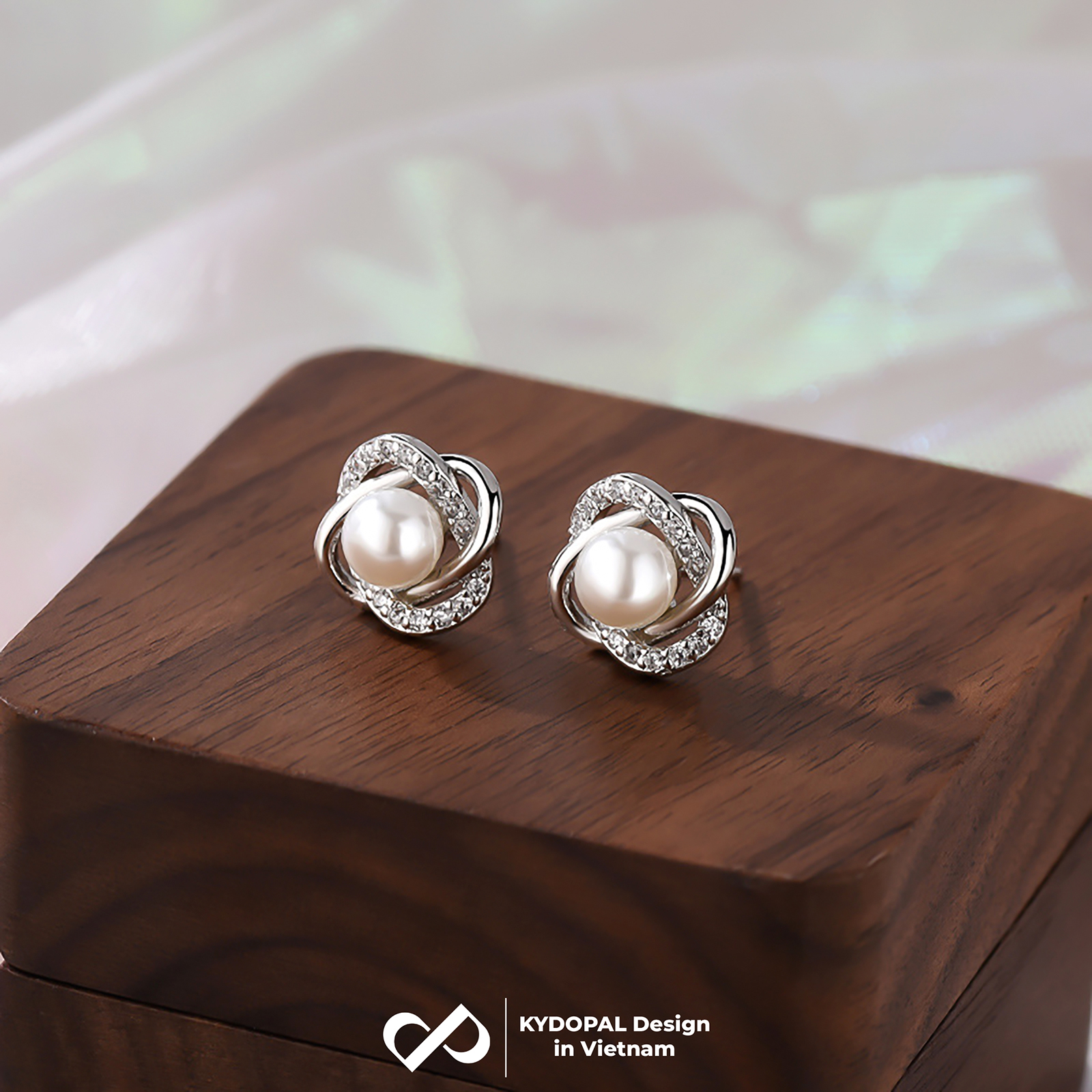 Khuyên tai bạc nữ KYDOPAL hoa cá tính xoắn đính trai nước ngọt tự nhiên nữ tính - PAL9C3K8