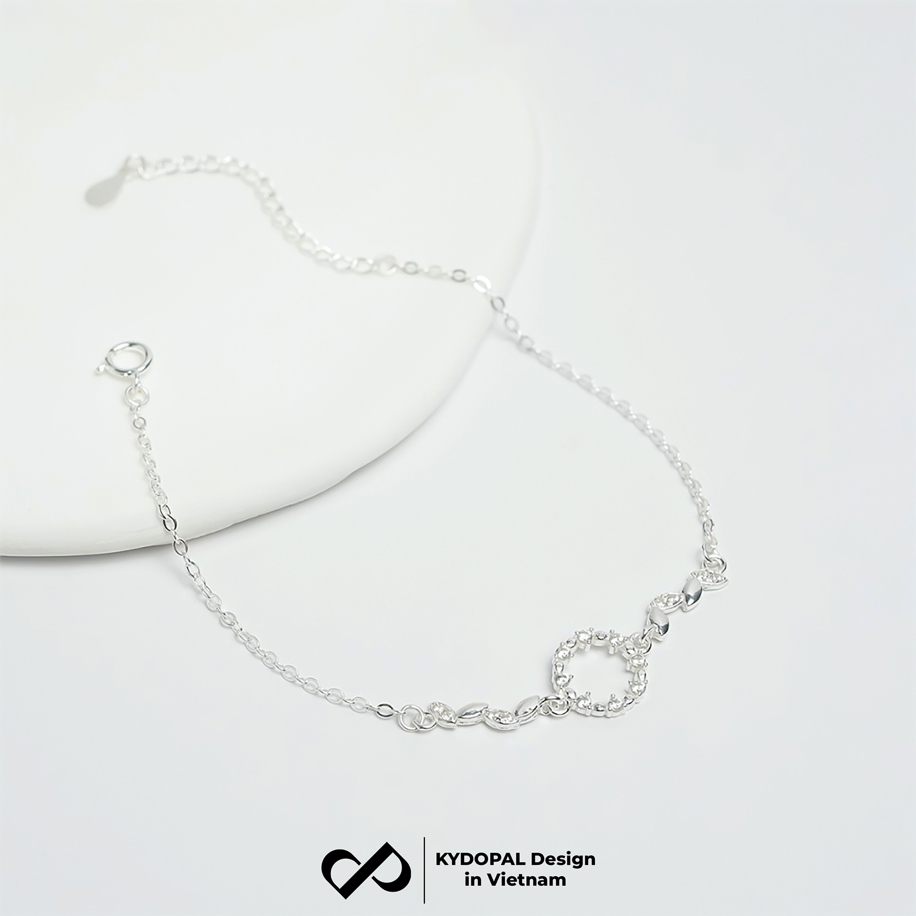 Lắc tay bạc nữ KYDOPAL mặt tròn nạm đá hình lá Circle Leaf huyền thoại biển xanh xinh xắn - PAL9C8L3