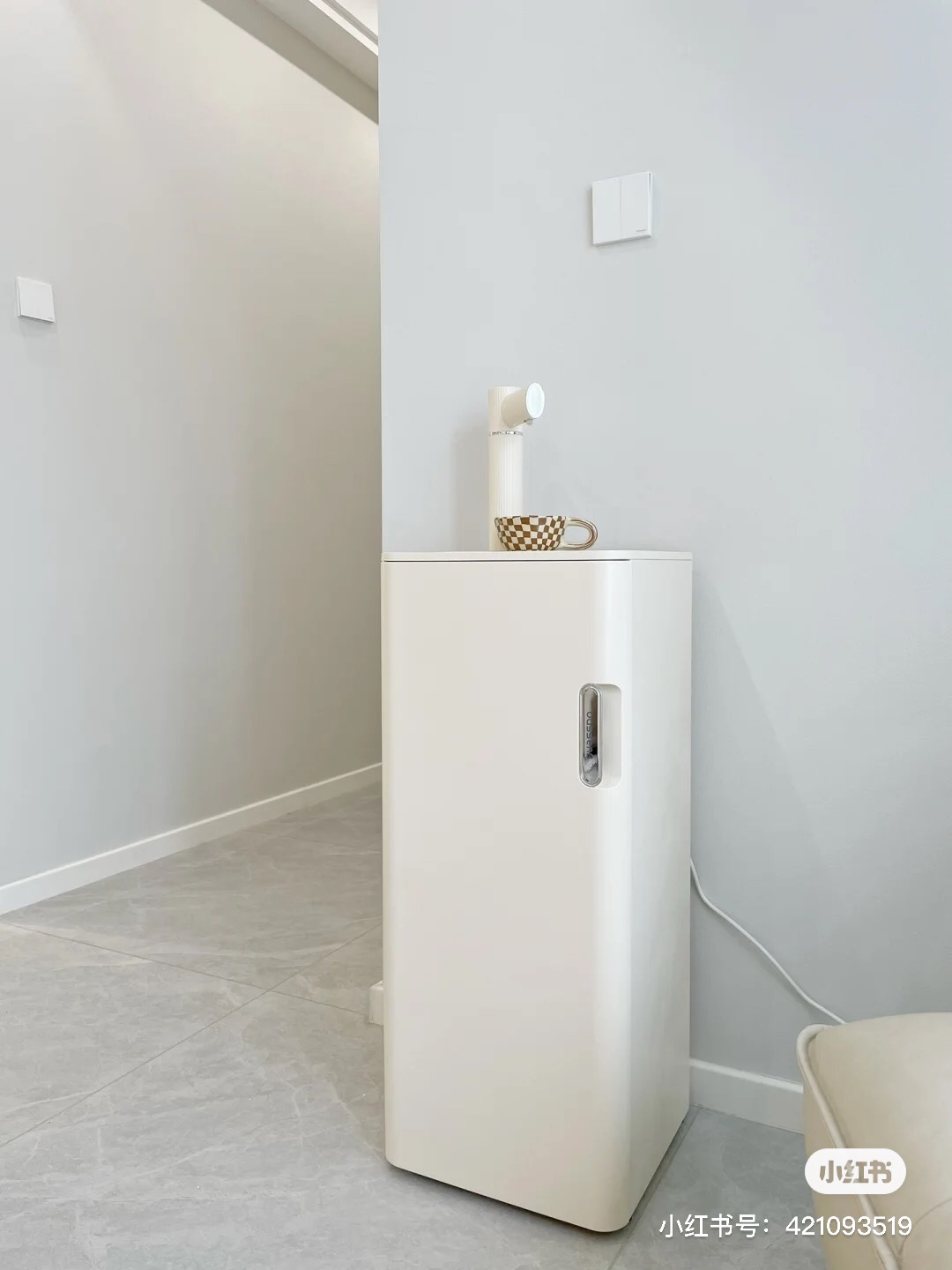 CÂY MÁY NƯỚC NÓNG THÔNG MINH BASSENS